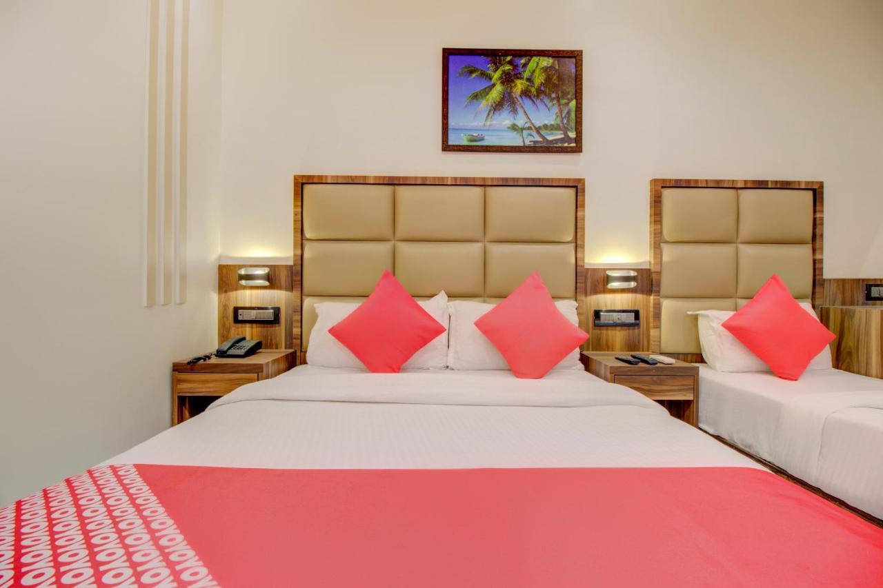 Oyo 76180 Hotel Meriton Mumbai Exteriör bild